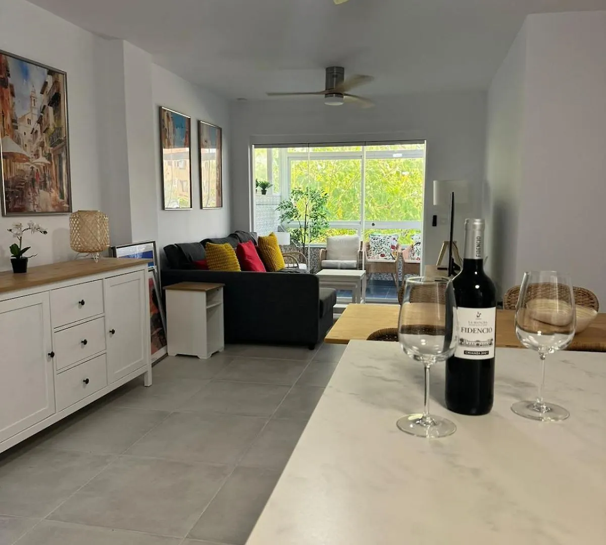Comfortable Spacious Flat Near Station Torremolinos